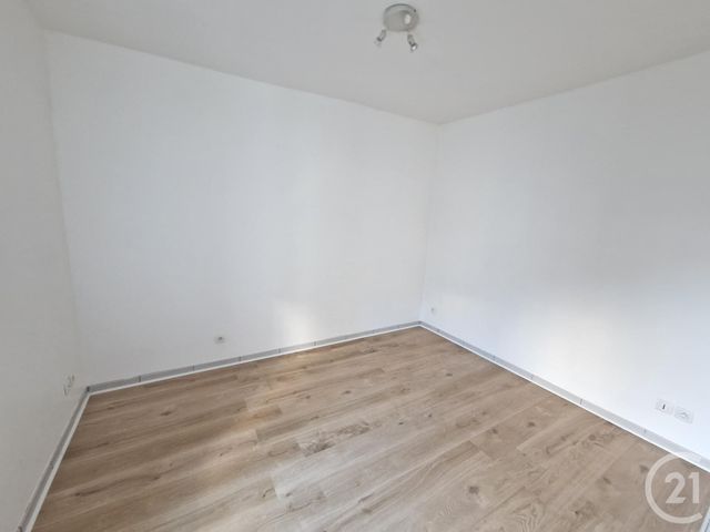 Appartement T3 à vendre - 3 pièces - 57.61 m2 - OULLINS - 69 - RHONE-ALPES - Century 21 Grande Rue
