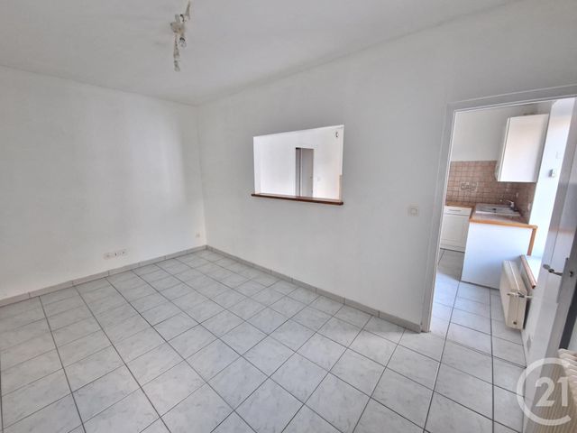 Appartement T3 à vendre - 3 pièces - 57.61 m2 - OULLINS - 69 - RHONE-ALPES - Century 21 Grande Rue