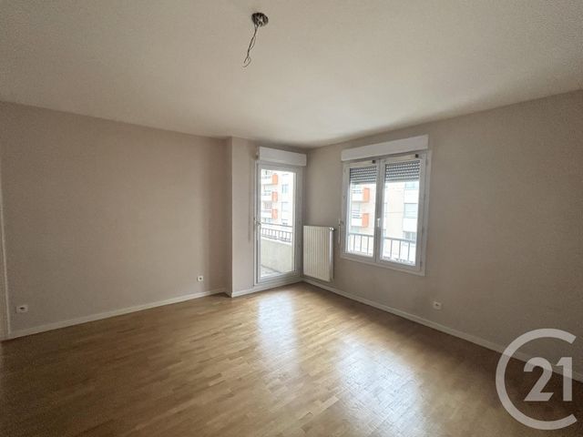 Appartement T2 à louer - 2 pièces - 44.58 m2 - LYON - 69003 - RHONE-ALPES - Century 21 Grande Rue