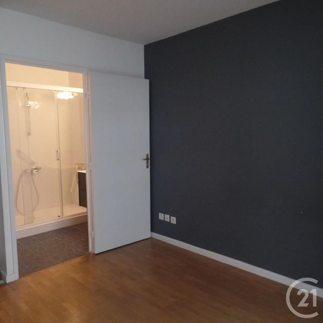 Appartement T2 à louer - 2 pièces - 44.58 m2 - LYON - 69003 - RHONE-ALPES - Century 21 Grande Rue