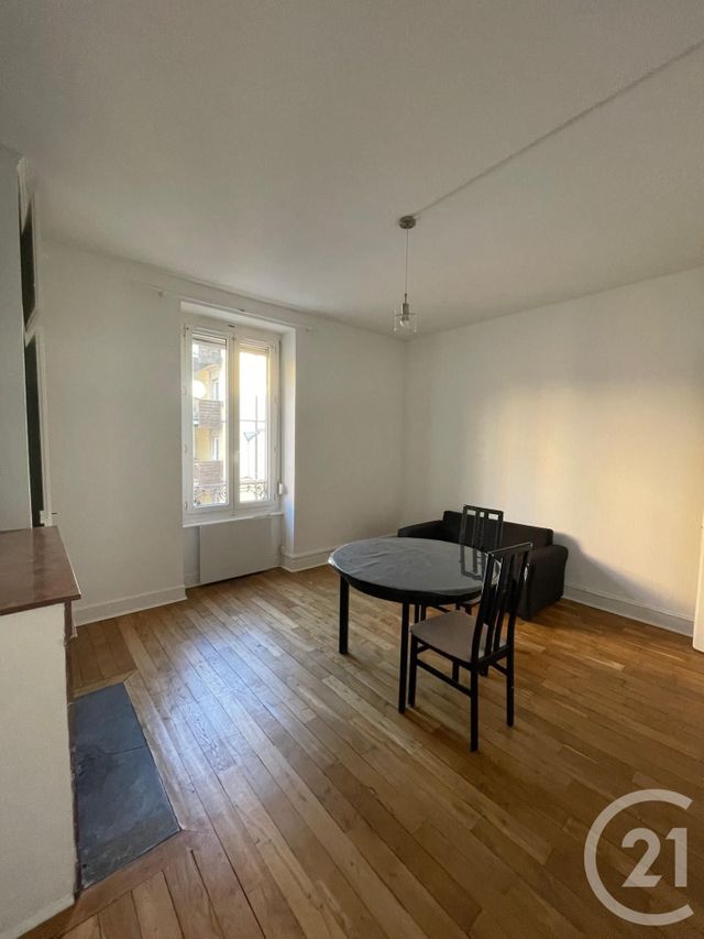 Appartement T2 à louer - 2 pièces - 42.07 m2 - OULLINS - 69 - RHONE-ALPES - Century 21 Grande Rue