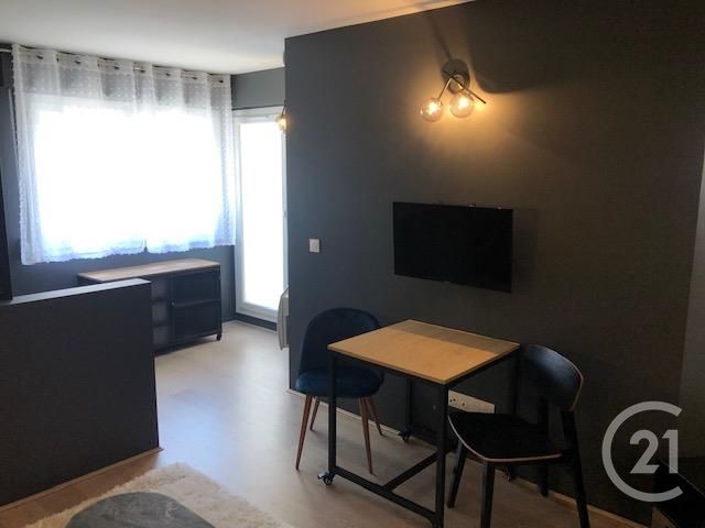 Appartement T1 à louer - 1 pièce - 22.68 m2 - LYON - 69008 - RHONE-ALPES - Century 21 Grande Rue