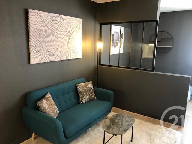 Appartement T1 à louer - 1 pièce - 22.68 m2 - LYON - 69008 - RHONE-ALPES - Century 21 Grande Rue