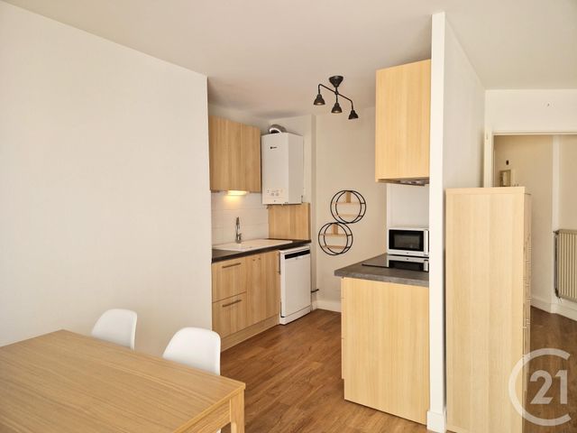 Appartement F2 à louer - 2 pièces - 54.37 m2 - LYON - 69006 - RHONE-ALPES - Century 21 Grande Rue