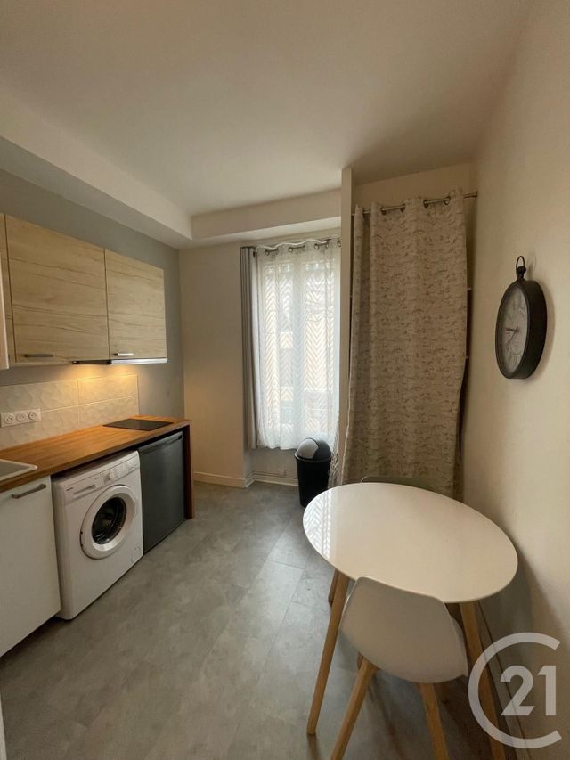 Appartement T1 à louer - 1 pièce - 21.62 m2 - LYON - 69008 - RHONE-ALPES - Century 21 Grande Rue