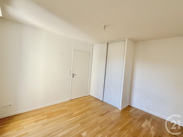 Appartement F2 à vendre - 2 pièces - 43.48 m2 - OULLINS - 69 - RHONE-ALPES - Century 21 Grande Rue