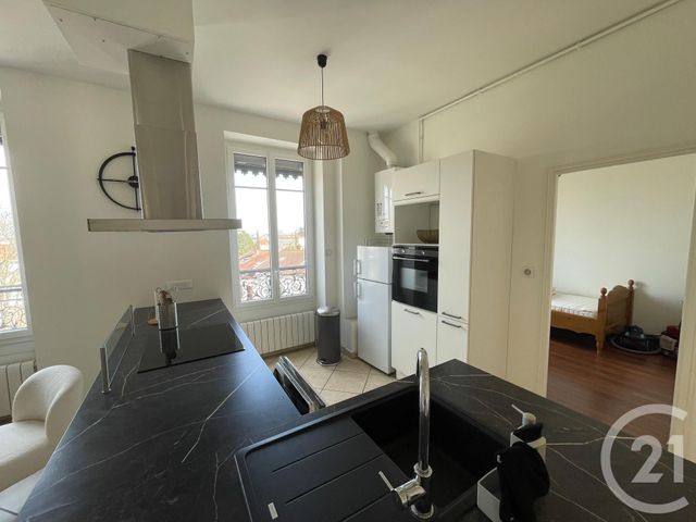 Appartement à louer - 3 pièces - 51.59 m2 - OULLINS - 69 - RHONE-ALPES - Century 21 Grande Rue