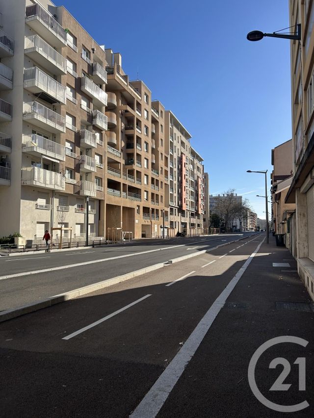 parking à louer - 14.0 m2 - LYON - 69003 - RHONE-ALPES - Century 21 Grande Rue