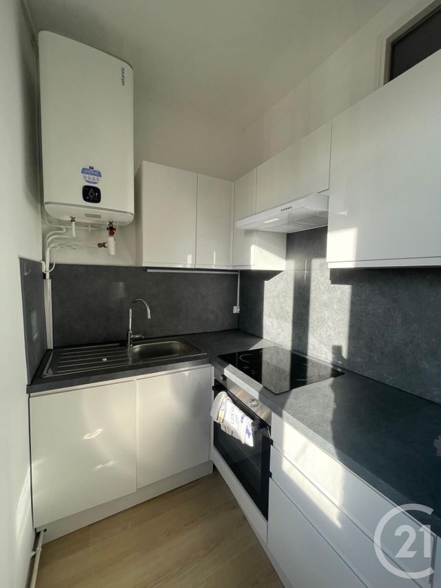 Appartement T2 à louer - 2 pièces - 42.07 m2 - OULLINS - 69 - RHONE-ALPES - Century 21 Grande Rue