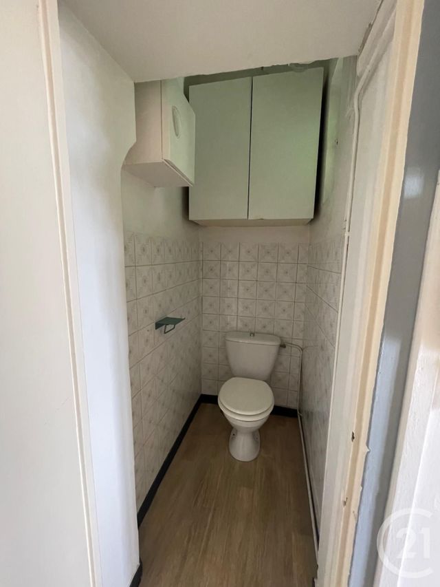 Appartement T2 à louer - 2 pièces - 42.07 m2 - OULLINS - 69 - RHONE-ALPES - Century 21 Grande Rue