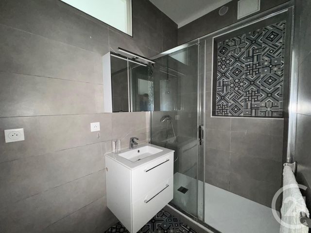 Appartement T2 à louer - 2 pièces - 42.07 m2 - OULLINS - 69 - RHONE-ALPES - Century 21 Grande Rue