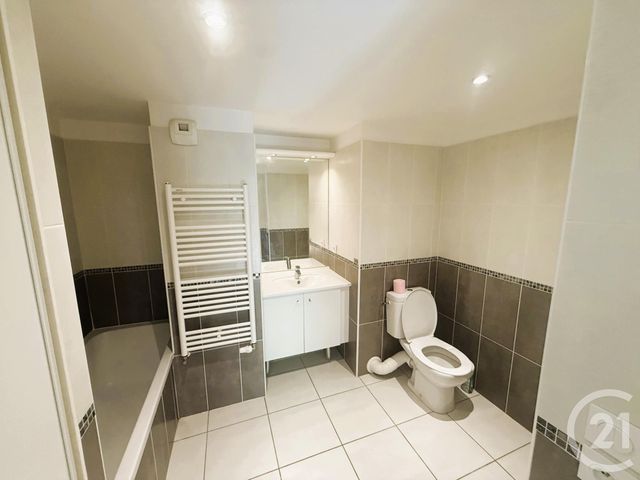 Appartement T2 à vendre - 2 pièces - 37.35 m2 - LYON - 69005 - RHONE-ALPES - Century 21 Grande Rue