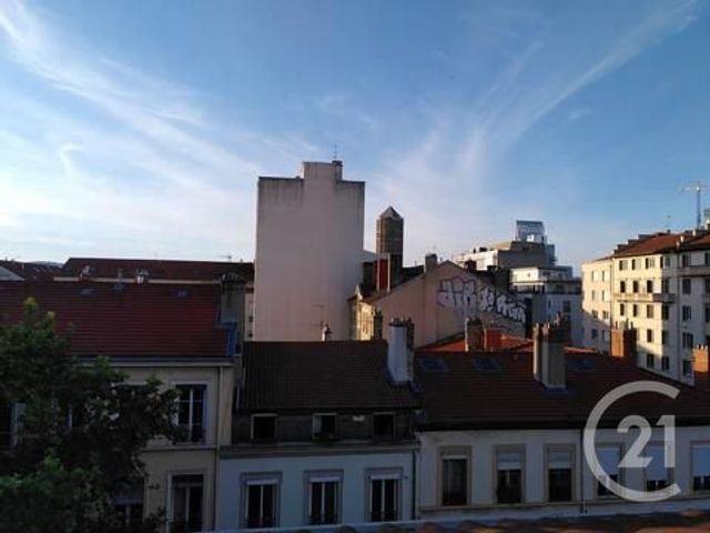 Appartement T4 à vendre - 4 pièces - 81.45 m2 - LYON - 69003 - RHONE-ALPES - Century 21 Grande Rue