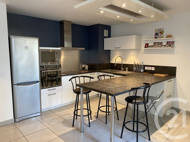 Appartement F3 à louer - 3 pièces - 73.23 m2 - LYON - 69008 - RHONE-ALPES - Century 21 Grande Rue