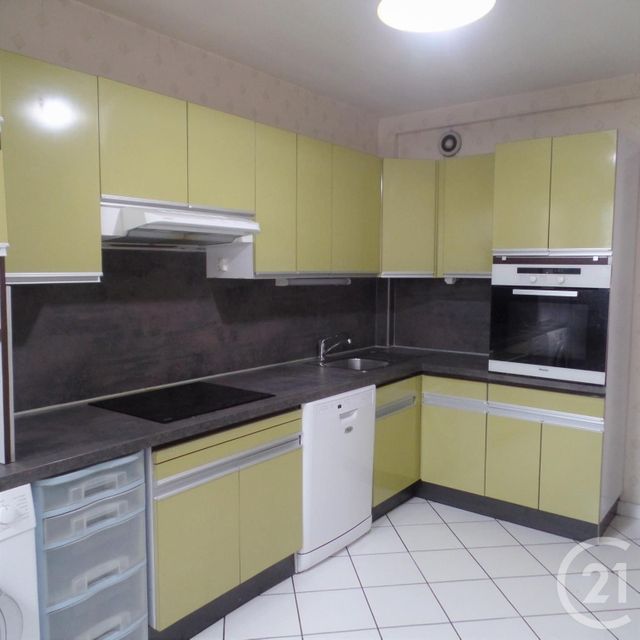 Appartement F4 à vendre - 4 pièces - 90.22 m2 - BRON - 69 - RHONE-ALPES - Century 21 Grande Rue