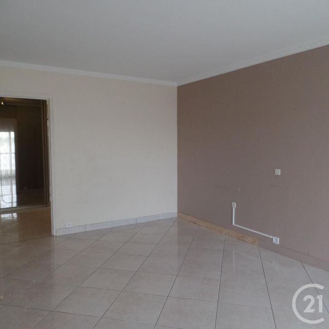 Appartement F4 à vendre - 4 pièces - 90.22 m2 - BRON - 69 - RHONE-ALPES - Century 21 Grande Rue