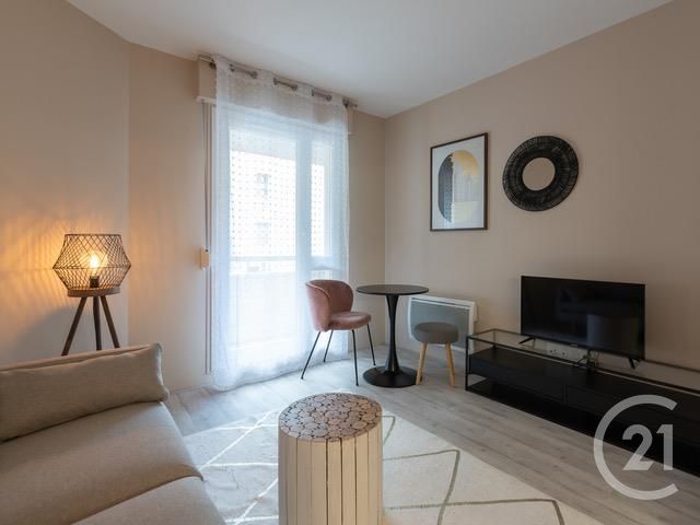 Appartement F2 à louer - 2 pièces - 28.1 m2 - LYON - 69008 - RHONE-ALPES - Century 21 Grande Rue