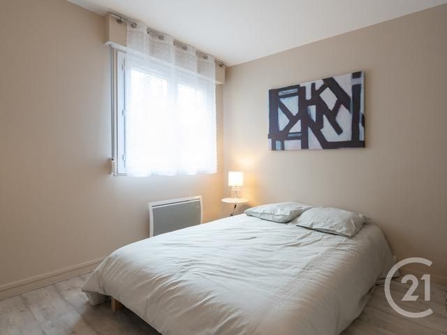 Appartement F2 à louer - 2 pièces - 28.1 m2 - LYON - 69008 - RHONE-ALPES - Century 21 Grande Rue