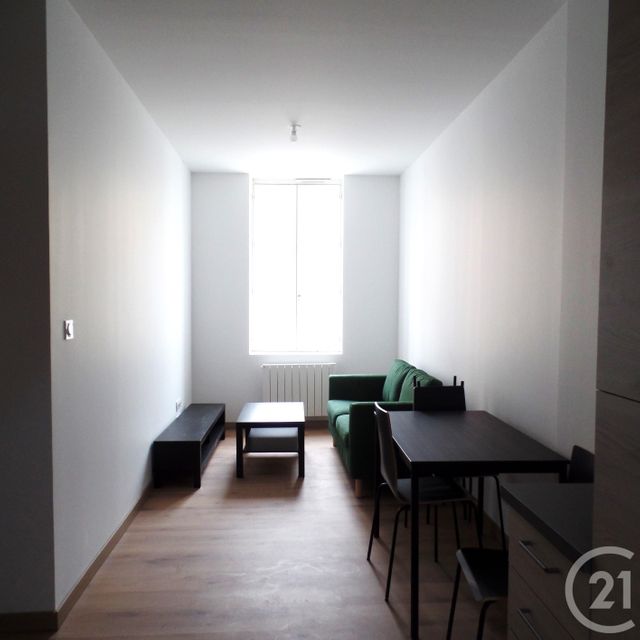 Appartement F2 à louer - 2 pièces - 34.3 m2 - VILLEURBANNE - 69 - RHONE-ALPES - Century 21 Grande Rue