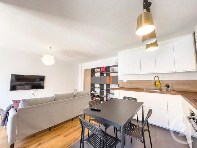 Appartement F3 à louer - 3 pièces - 60.48 m2 - VILLEURBANNE - 69 - RHONE-ALPES - Century 21 Grande Rue