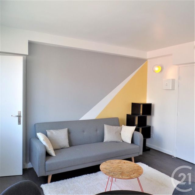 Appartement F1 à louer - 1 pièce - 28.37 m2 - LYON - 69007 - RHONE-ALPES - Century 21 Grande Rue