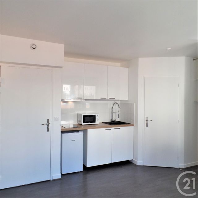 Appartement F1 à louer - 1 pièce - 28.37 m2 - LYON - 69007 - RHONE-ALPES - Century 21 Grande Rue