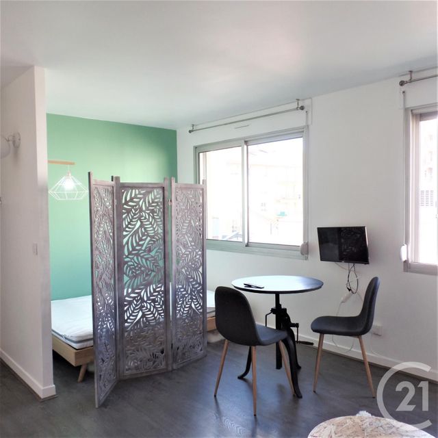 Appartement F1 à louer - 1 pièce - 28.37 m2 - LYON - 69007 - RHONE-ALPES - Century 21 Grande Rue