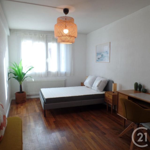 Appartement F3 à louer - 3 pièces - 62.15 m2 - VILLEURBANNE - 69 - RHONE-ALPES - Century 21 Grande Rue