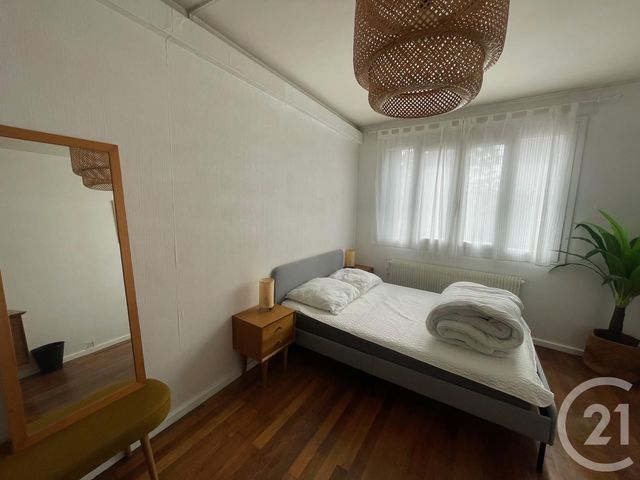 Appartement F3 à louer - 3 pièces - 62.15 m2 - VILLEURBANNE - 69 - RHONE-ALPES - Century 21 Grande Rue