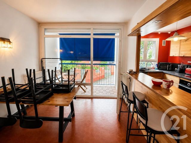 Appartement F3 à louer - 3 pièces - 62.15 m2 - VILLEURBANNE - 69 - RHONE-ALPES - Century 21 Grande Rue