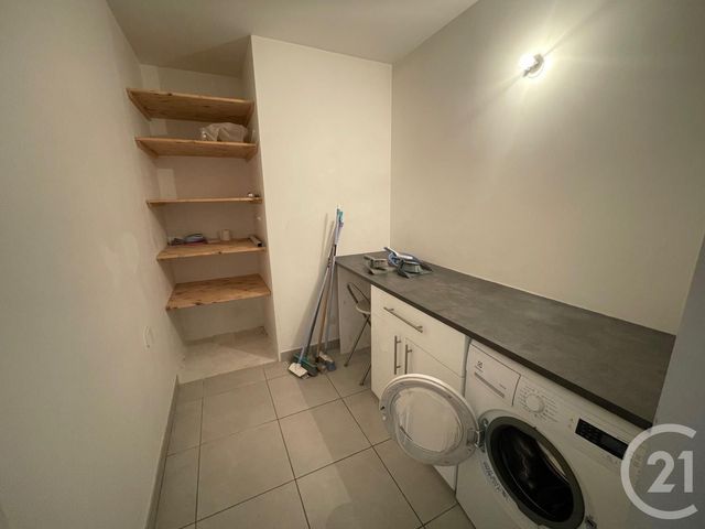 Appartement F3 à louer - 3 pièces - 73.23 m2 - LYON - 69008 - RHONE-ALPES - Century 21 Grande Rue