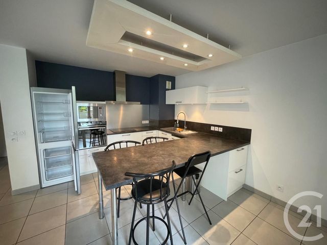 Appartement F3 à louer - 3 pièces - 73.23 m2 - LYON - 69008 - RHONE-ALPES - Century 21 Grande Rue