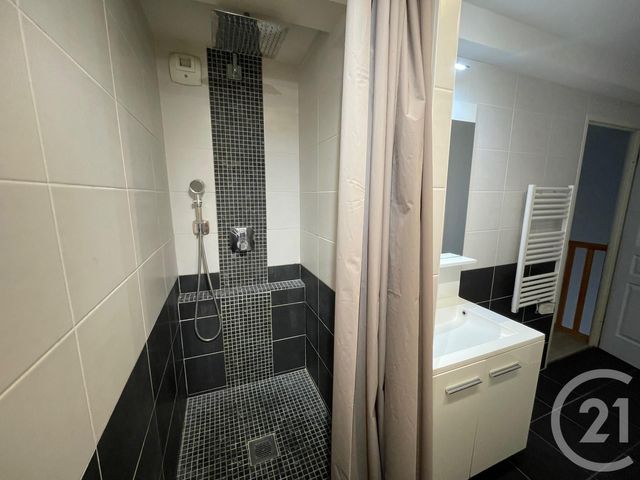 Appartement F3 à louer - 3 pièces - 73.23 m2 - LYON - 69008 - RHONE-ALPES - Century 21 Grande Rue