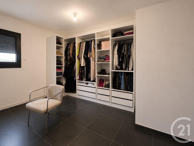 maison à louer - 5 pièces - 120.0 m2 - JARDIN - 38 - RHONE-ALPES - Century 21 Grande Rue