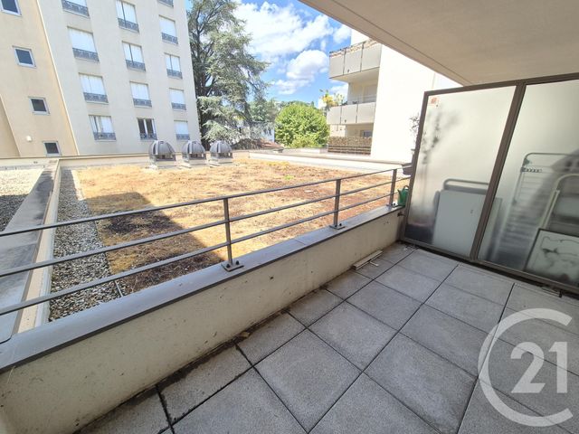Appartement T2 à vendre - 2 pièces - 43.0 m2 - OULLINS - 69 - RHONE-ALPES - Century 21 Grande Rue