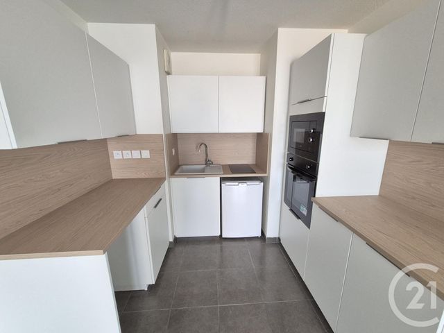 Appartement T2 à vendre - 2 pièces - 43.0 m2 - OULLINS - 69 - RHONE-ALPES - Century 21 Grande Rue