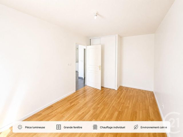 Appartement T2 à vendre - 2 pièces - 43.0 m2 - OULLINS - 69 - RHONE-ALPES - Century 21 Grande Rue