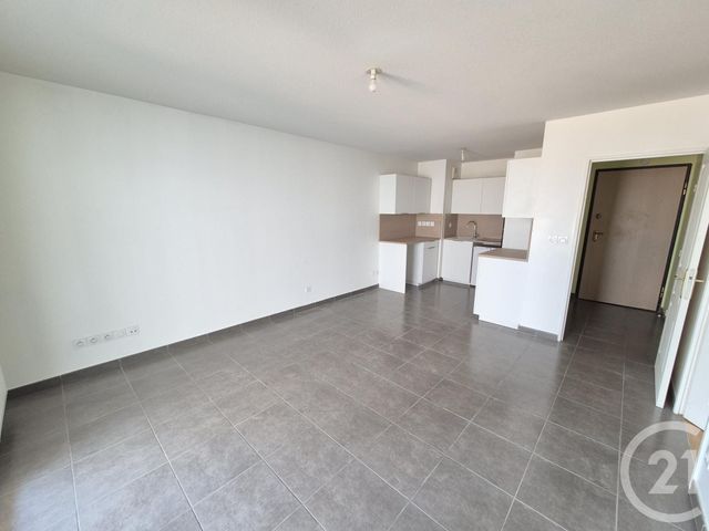 Appartement T2 à vendre - 2 pièces - 43.0 m2 - OULLINS - 69 - RHONE-ALPES - Century 21 Grande Rue