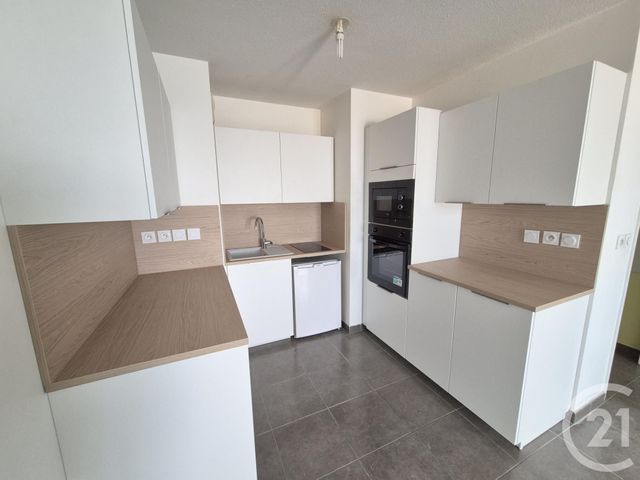 Appartement T2 à vendre - 2 pièces - 43.0 m2 - OULLINS - 69 - RHONE-ALPES - Century 21 Grande Rue