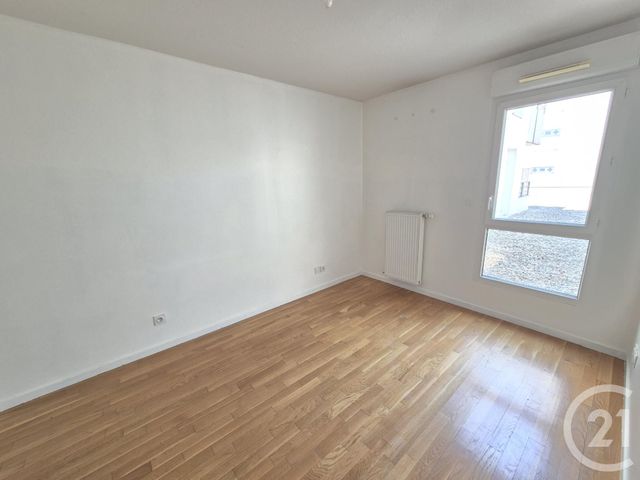 Appartement T2 à vendre - 2 pièces - 43.0 m2 - OULLINS - 69 - RHONE-ALPES - Century 21 Grande Rue
