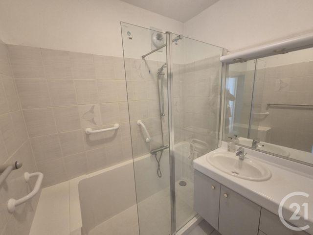 Appartement T3 à vendre - 3 pièces - 68.7 m2 - LA MULATIERE - 69 - RHONE-ALPES - Century 21 Grande Rue