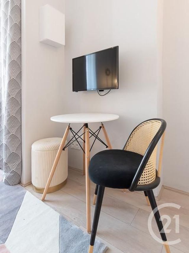 Appartement F1 à louer - 1 pièce - 14.96 m2 - LYON - 69006 - RHONE-ALPES - Century 21 Grande Rue