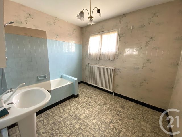 Appartement F4 à vendre - 4 pièces - 90.7 m2 - VENISSIEUX - 69 - RHONE-ALPES - Century 21 Grande Rue