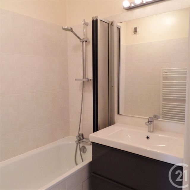 Appartement F4 à louer - 4 pièces - 90.88 m2 - LYON - 69003 - RHONE-ALPES - Century 21 Grande Rue