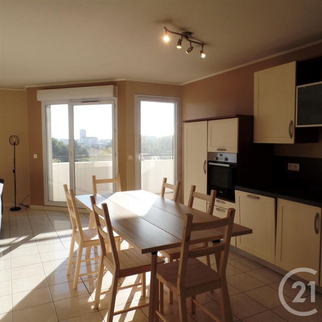 Appartement F4 à louer - 4 pièces - 90.88 m2 - LYON - 69003 - RHONE-ALPES - Century 21 Grande Rue