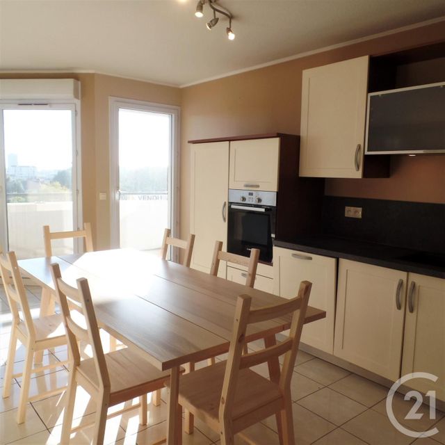 Appartement F4 à louer - 4 pièces - 90.88 m2 - LYON - 69003 - RHONE-ALPES - Century 21 Grande Rue