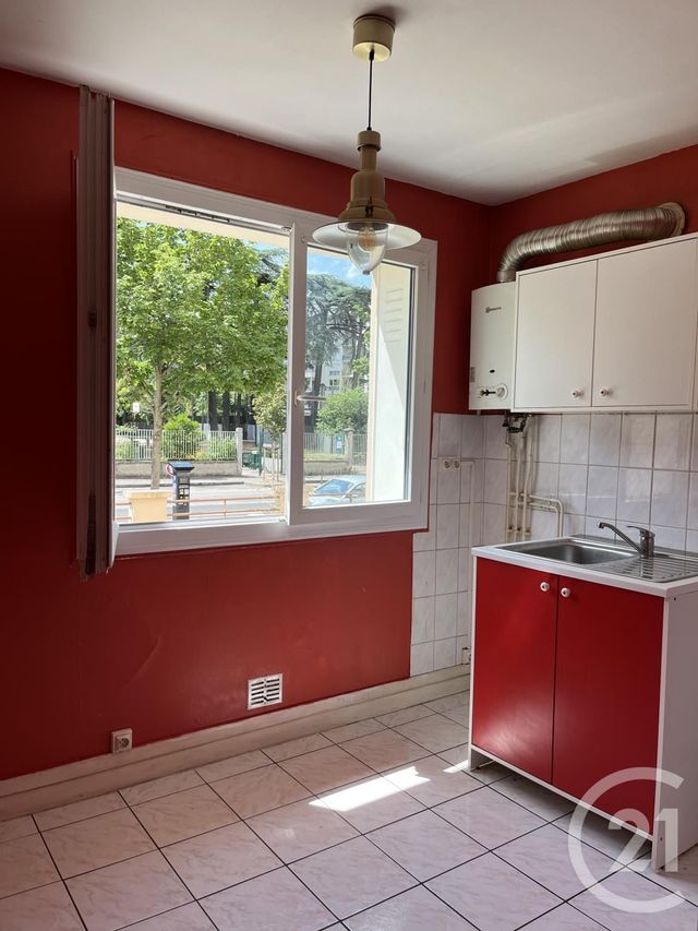 Appartement F2 à louer - 2 pièces - 43.12 m2 - VILLEURBANNE - 69 - RHONE-ALPES - Century 21 Grande Rue