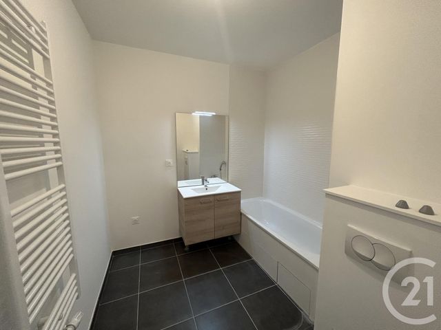 Appartement F2 à louer - 2 pièces - 42.86 m2 - VILLEURBANNE - 69 - RHONE-ALPES - Century 21 Grande Rue