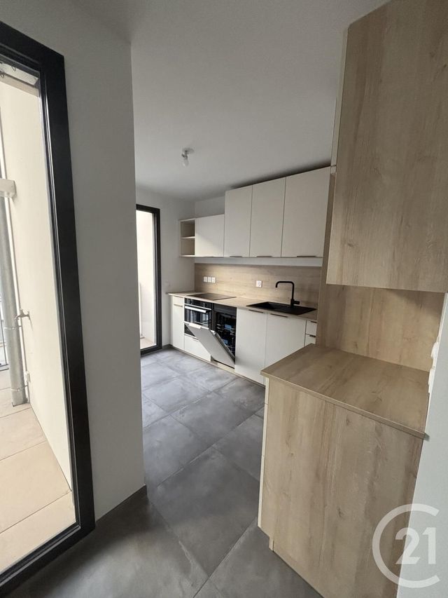 Appartement T2 à louer - 2 pièces - 49.56 m2 - CALUIRE ET CUIRE - 69 - RHONE-ALPES - Century 21 Grande Rue