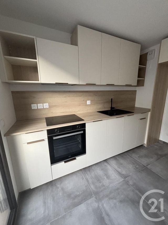 Appartement T2 à louer - 2 pièces - 49.56 m2 - CALUIRE ET CUIRE - 69 - RHONE-ALPES - Century 21 Grande Rue
